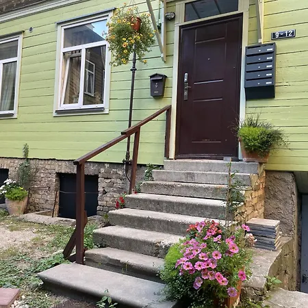 Pristine 1br In Center- Free Parking & Coffee Machine Daire *