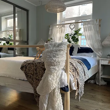 Pristine 1br In Center- Free Parking & Coffee Machine * Riga