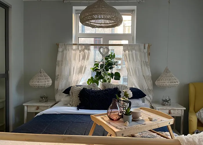 Pristine 1br In Center- Free Parking & Coffee Machine Рига