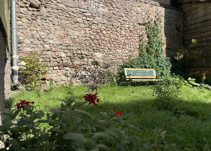 Апартаменты Pristine 1br In Center- Free Parking & Coffee Machine *