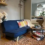 Pristine 1br In Center- Free Parking & Coffee Machine Apartman *