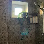 Pristine 1br In Center- Free Parking & Coffee Machine Apartamento Riga