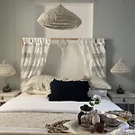 Apartamento Pristine 1br In Center- Free Parking & Coffee Machine